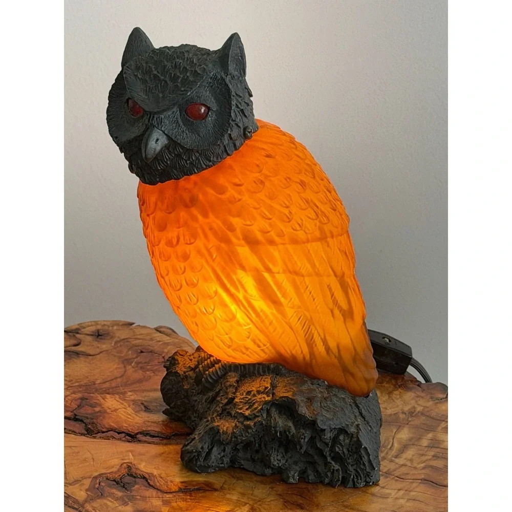 Vintage Lamp Glass Owl with Red Eyes on Resin Base Table Lamp Night Light 8.5